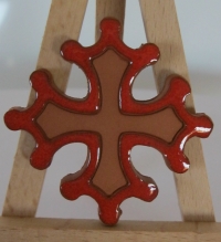 croix occitane magnet diamètre 5 cm émaillée à l'extérieur
